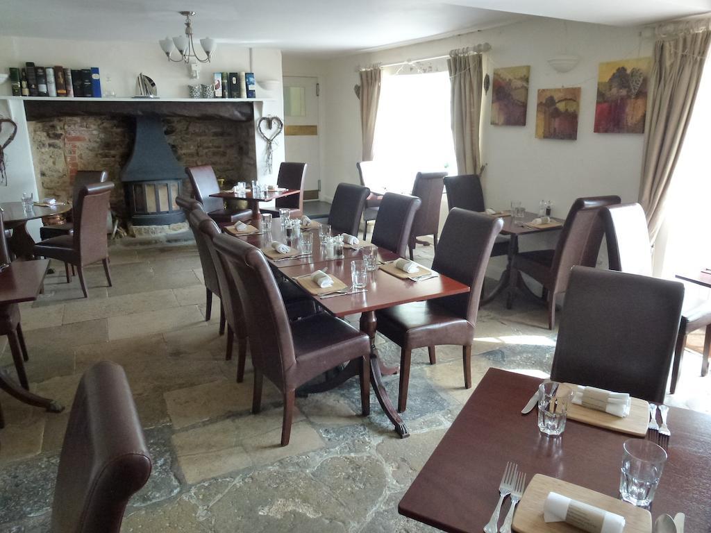 The Manor House Hotel Puncknowle Eksteriør billede
